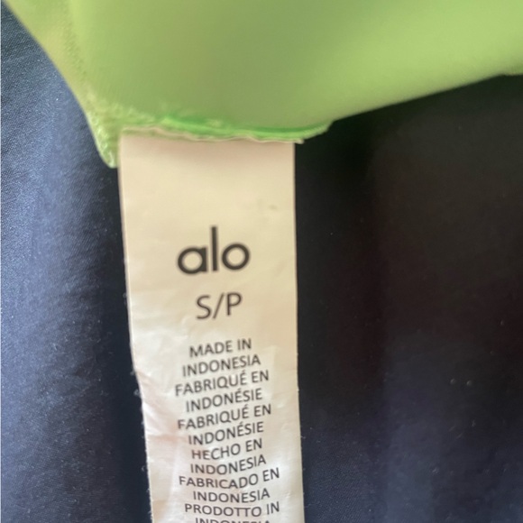 Alo 3/4 Sleeve Crop Top - Small - Mint Green - Picture 4 of 4